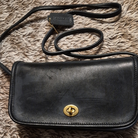 Coach Handbags - VINTAGE Coach Black Leather Crossbody Bag with Gold Clasp
